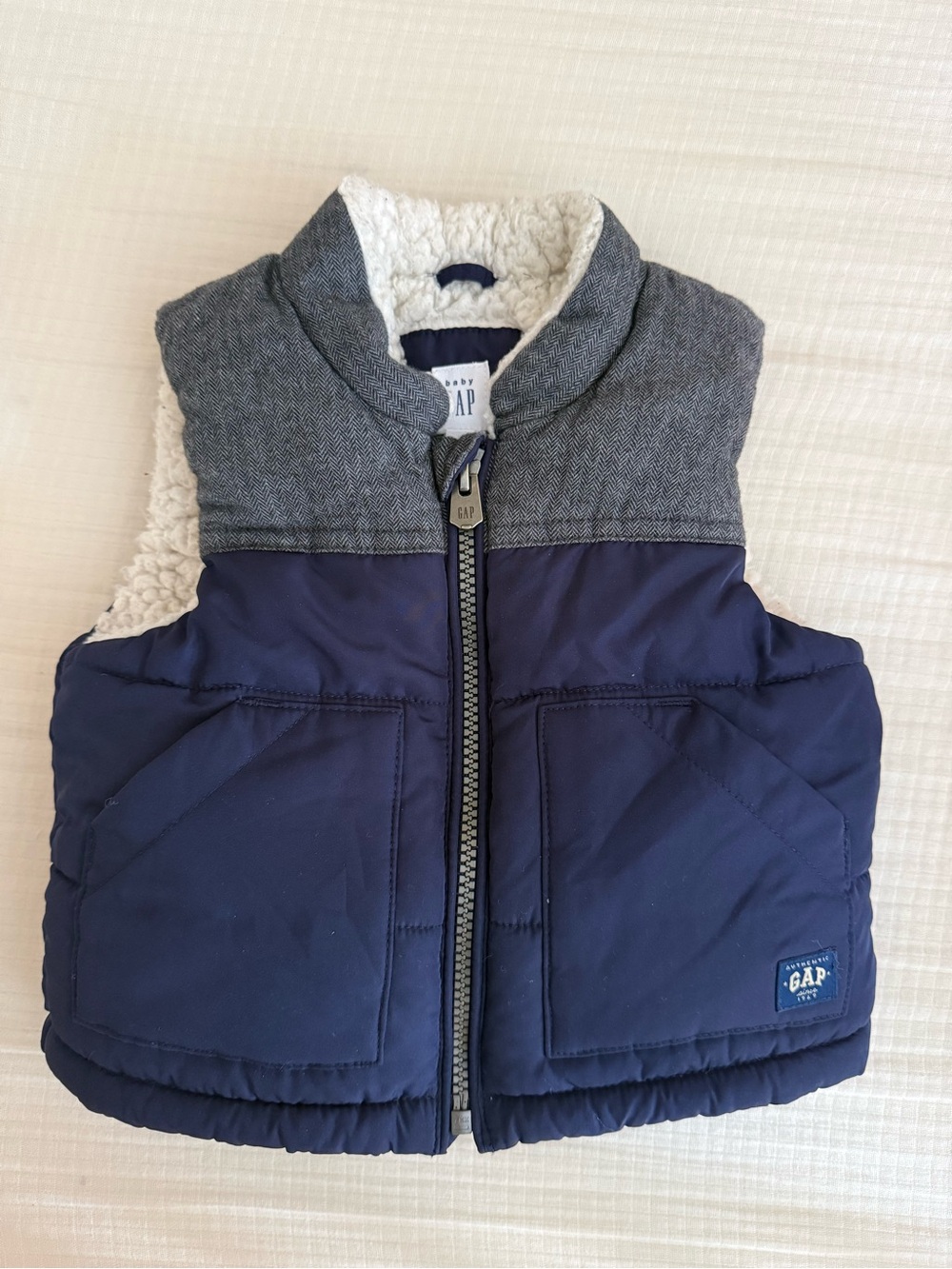 Baby Gap Navy & Gray Quilted Sherpa Vest- 12-18 months- EUC- neutral outfit